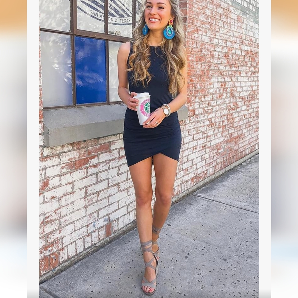 Chic Navy Sleeveless Mini Dress